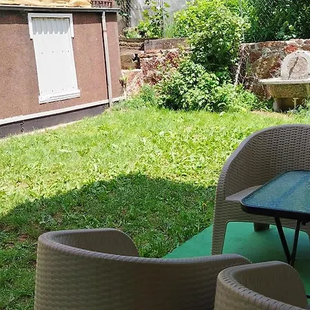 Private 4 Person House Private Garden Free Parking,3 Min Drive To Bascarsija, Old Town Apartment
