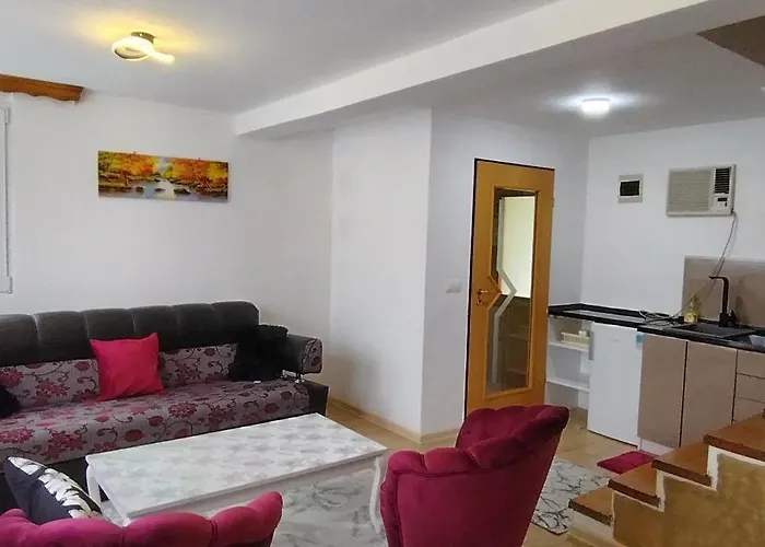 شقة Private 4 Person House Private Garden Free Parking,3 Min Drive To Bascarsija, Old Town