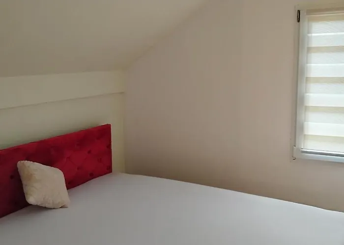 شقة Private 4 Person House Private Garden Free Parking,3 Min Drive To Bascarsija, Old Town *